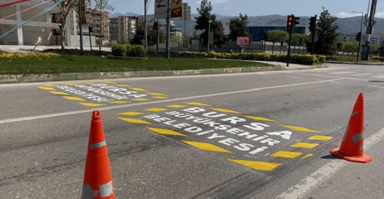 Sokağa çıkma yasağı, Bursa'da yol yapım çalışmaları için fırsata döndü