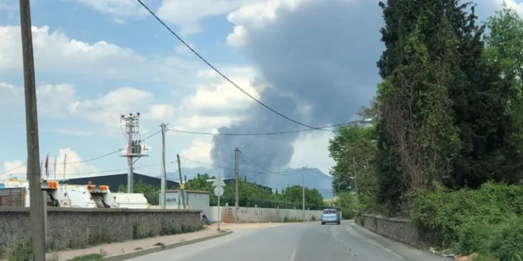 Bursa’da soğuk hava deposunda yangın