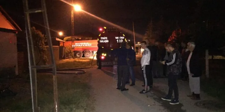 İnegöl’de geceyi alevler aydınlattı