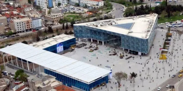 Bursa’da Valilik AVM’lerde alınacak tedbirleri açıkladı!