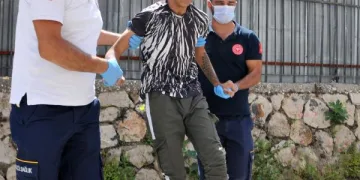 16 yaşındaki genci 15 yaşındaki arkadaşı bıçakladı