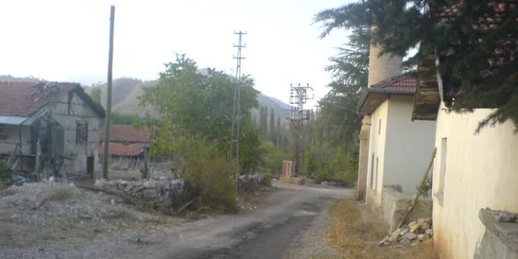 Isparta’da bir köy karantinaya alındı
