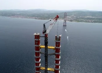 1915 Çanakkale Köprüsü ayaklarına son bloklar konuyor