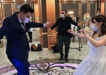 Düğünlerde halay yasak, erik dalı oynamak serbest
