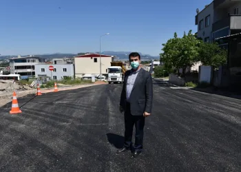 Osmangazi’de boş kalan yollar asfaltlanıyor
