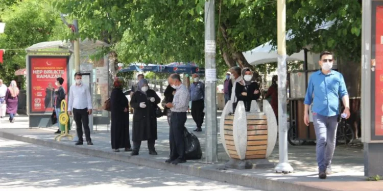 Adıyamanda Maske Uygulaması Başladı