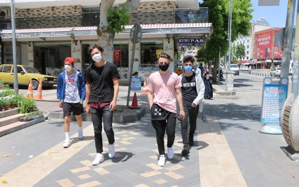 Adıyamanlılar maske yasağına uyuyor