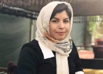 Afganistan’daki 20 yetim bebeği emzirerek gönüllü anne oldu