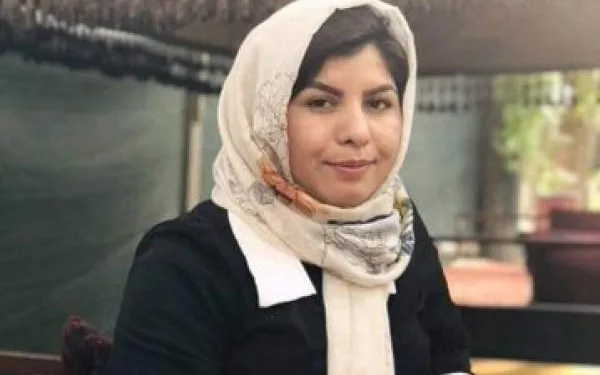 Afganistan’daki 20 yetim bebeği emzirerek gönüllü anne oldu