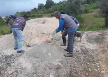 Alanya Kırsalda Bakım Onarım Devam Edi̇yor