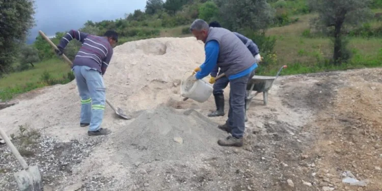 Alanya Kırsalda Bakım Onarım Devam Edi̇yor