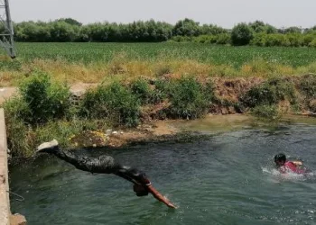 Antalya’da, rekor sıcaklığın ardından termometreler 40 dereceyi gösterdi/ Ek fotoğraflar