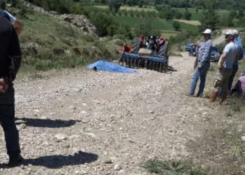 Traktör kazalarında 1’i çocuk 2 ki̇şi̇ hayatını kaybetti̇