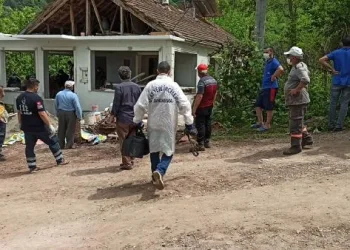 Arazi sınırı tartışmasında komşusunu öldürdü