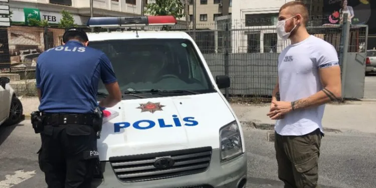 Arkadaşlarına kahve götürmesi 3 bin 182 lirasına mal oldu