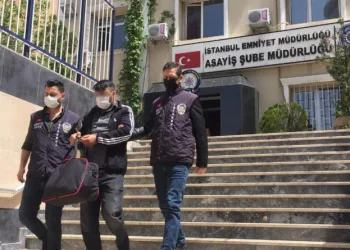 Avcılarda Öldürülen Oyun Salonu Sahi̇bi̇ni̇n Kati̇l Zanlısı Tesli̇m Oldu