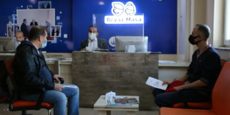 Azi̇zi̇ye Beledi̇yesi̇nden Esnafa Destek