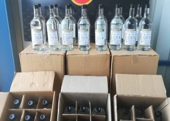 Bandırmada Kaçak Tütün Ve İçki̇ Operasyonu