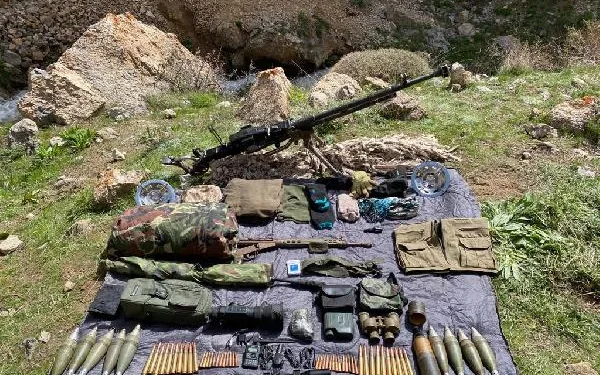 Başkale’de PKK’ya ait silah ve mühimmat ele geçirildi