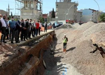 Başkan Büyükakın; “Darıcada Altyapı Sorununu Çözüyoruz