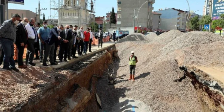 Başkan Büyükakın; “Darıcada Altyapı Sorununu Çözüyoruz