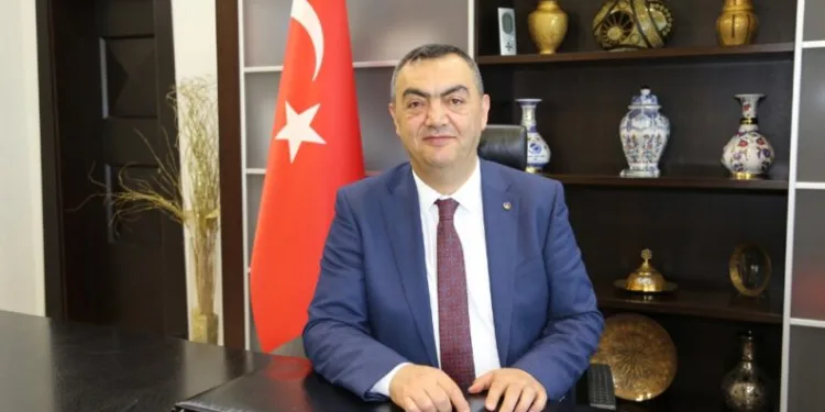Başkan Büyüksi̇mi̇tci̇: “Bi̇zi̇ Aydınlık Yarınlara Taşıyacak Olan Gençleri̇mi̇zdi̇r”