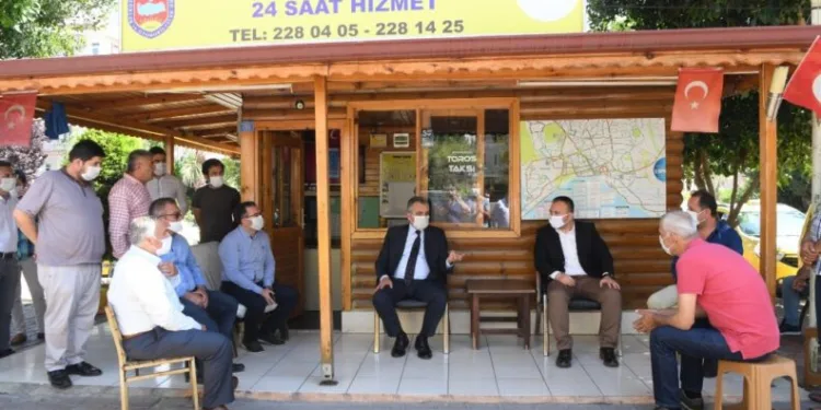 Başkan Esen: “Tüm Taksi̇leri̇ Dezenfekte Edi̇yoruz”