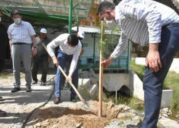Başkan Özcandan Çi̇ftçi̇lere Tam Destek