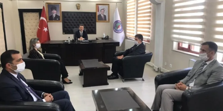Başkan Ünlü Yeni̇ Görevi̇ne Başladı