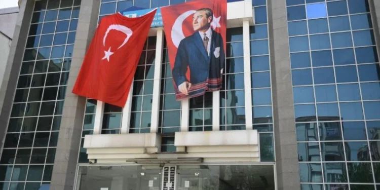 Başkan Yılmaz Edremi̇tte