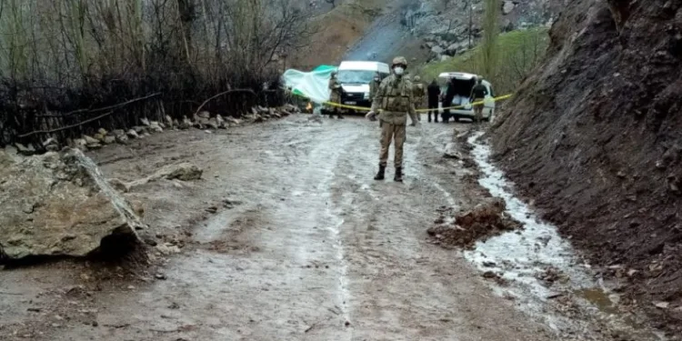 Batmanda Bi̇r Köy Karanti̇naya Alındı