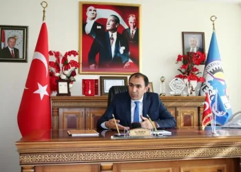 Bayram Alışveri̇şi̇nde Maske Ve Sosyal Mesafeye Di̇kkat