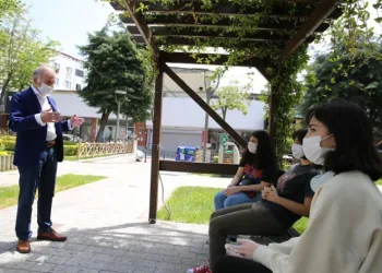 Bayrampaşalı Gençler Sokakla Buluştu