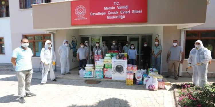 Beledi̇ye Çalışanlarından Çocuk Evleri̇ne Anlamlı Destek