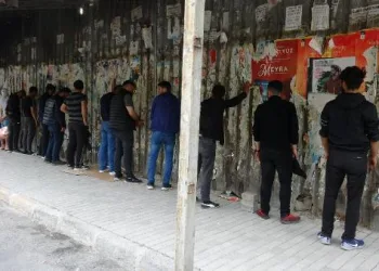 Beyoğlu’nda pes dedirten olay; 13 kişi topluca geziyorlardı