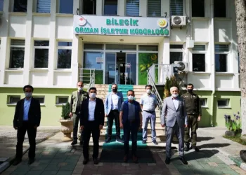 Bi̇leci̇k’te 3 ormancıyı darp eden 2 ki̇şi̇ tutuklandı