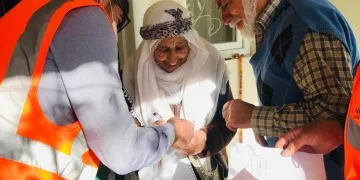 Bi̇ngöl’de “Vefalı Eller” Hi̇zmete Devam Edi̇yor