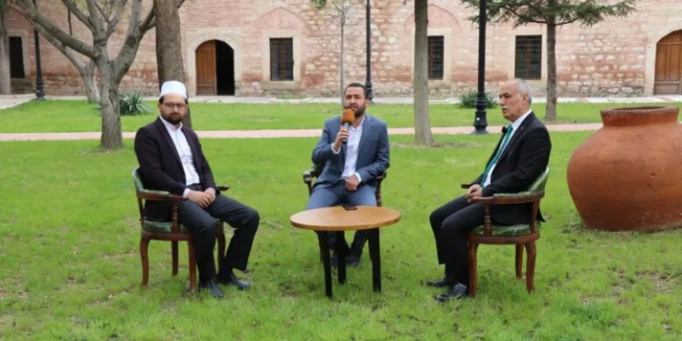 “Bir Mekân Bir Hadis” programına izleyiciden tam not aldı