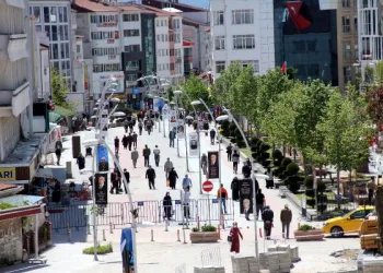 Bolu’da, sokağa maskesiz çıkmak yasaklandı