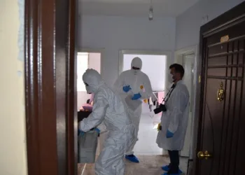 Eşini çocuklarının gözleri önünde öldürüldü