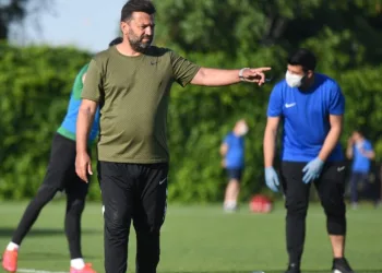 Bülent Uygun: “Uzun Süre Yapılmayan Antrenman Sakatlık Çıkartır”