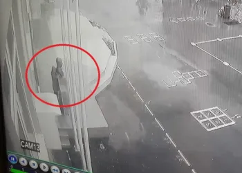 Bursa’da Atatürk büstünü çalan kişiler tutuklandı!