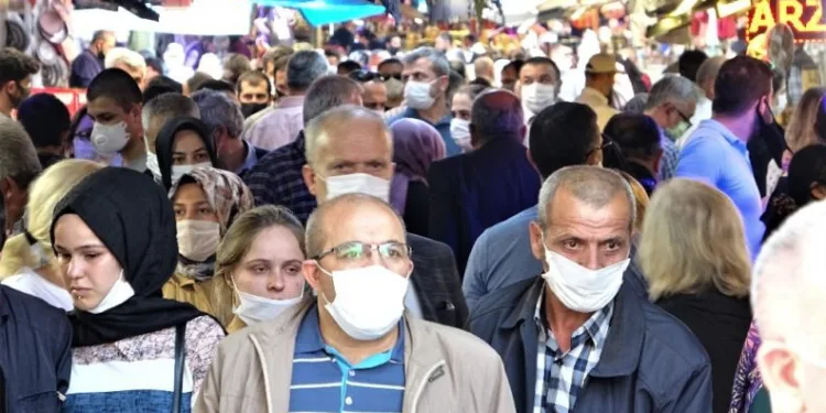 Bursa’da havayı güzel gören soluğu dışarıda aldı
