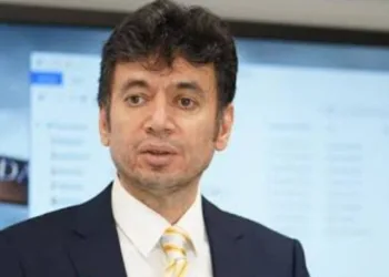 Bursa’da koronayı yenen profesör kalbine yenik düştü
