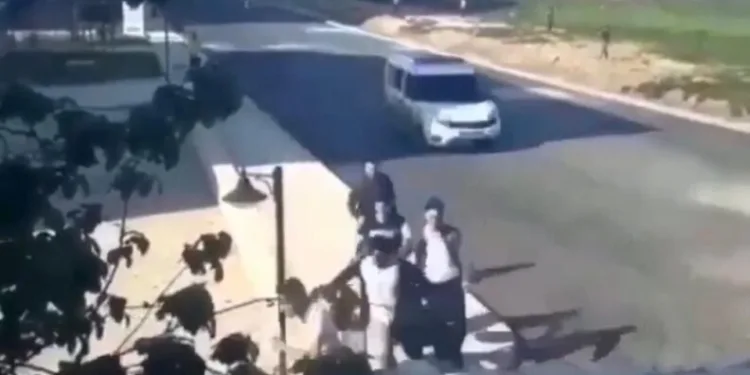 Bursa’da polisi gören gençler böyle kaçtı