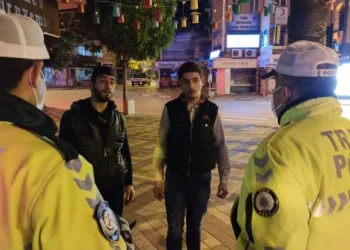 Bursa’da saati unutan gençler cezayı yedi