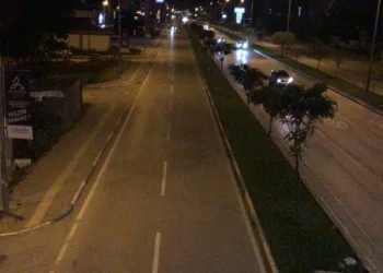 Bursa’da sokağa çıkma kısıtlaması sessizliği başladı