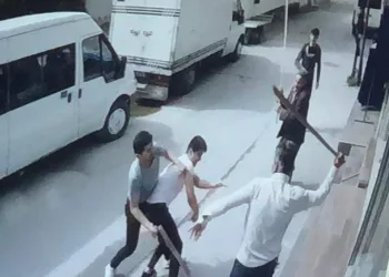 Bursa’da yevmiyesini alamayan işçiler iş yerini bastı