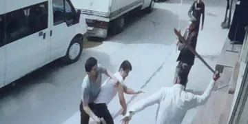 Bursa’da yevmiyesini alamayan işçiler iş yerini bastı