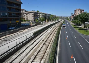 Bursa’da yollar yeni̇leni̇yor